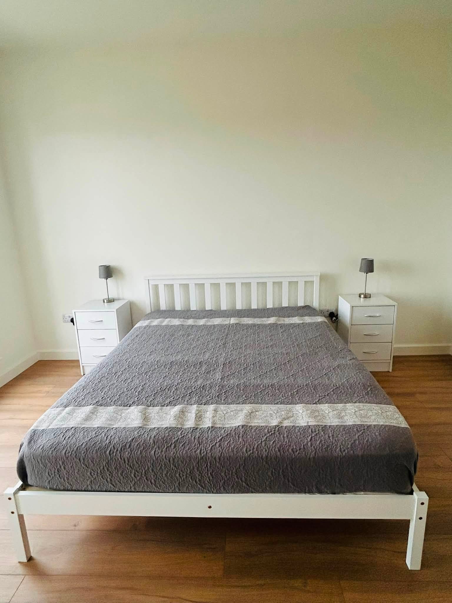 Private room in shared house in Redford Parkview, Adamstown, Lucan