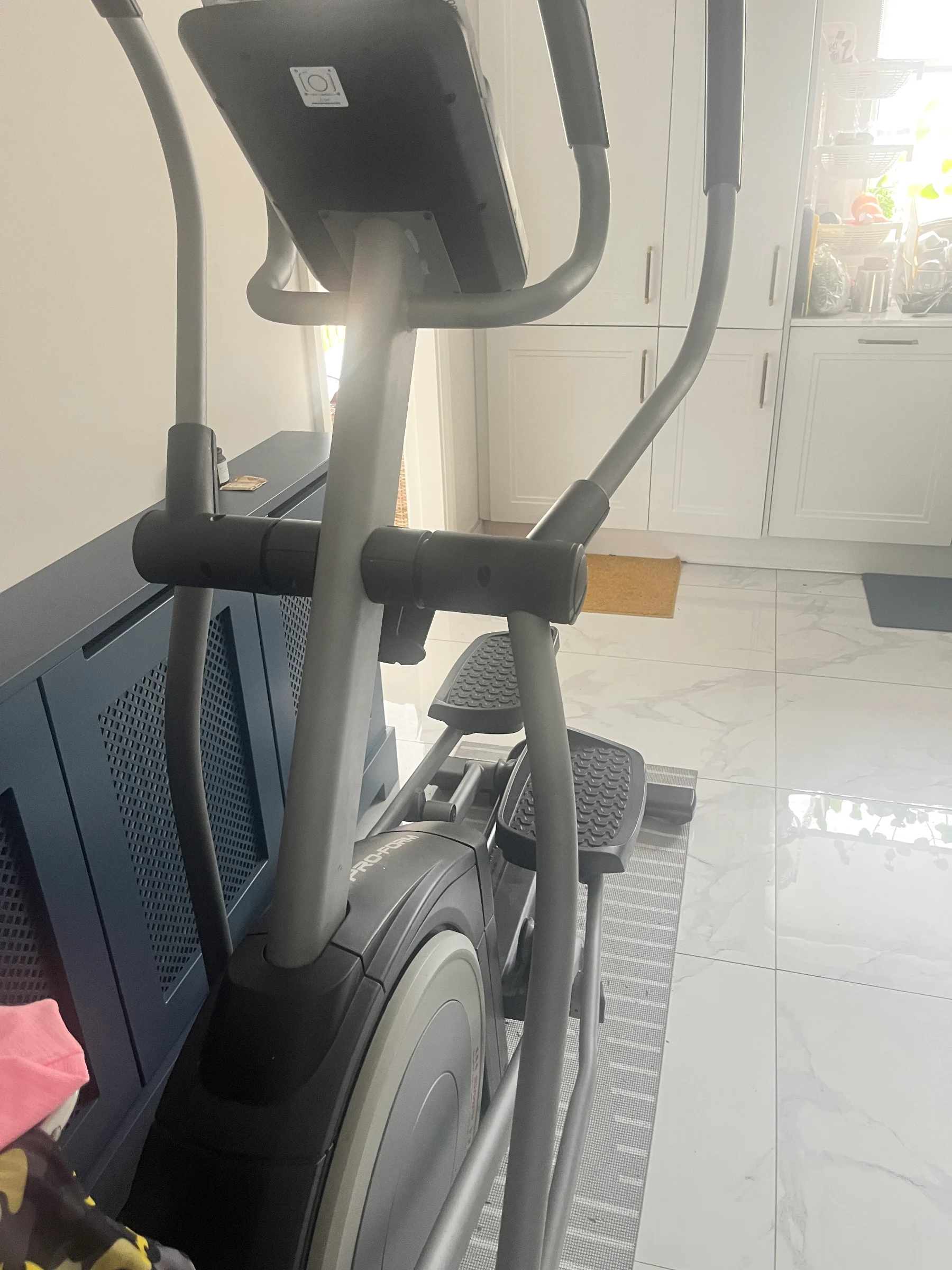 ProForm 420E Elliptical Cross Trainer – Good Condition